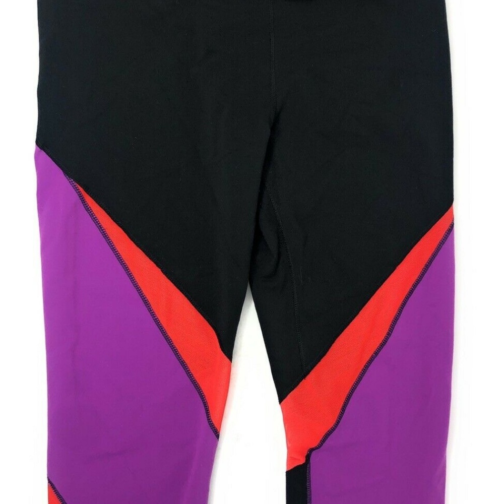 Nike Women's Legendary Tight Twist Printed Capris